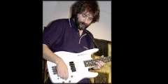 Krzysztof Scieranski basszusgitáros szólókoncertje Millenáris Fogadójában