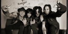 L.A. Guns (USA), Gypsy Pistoleros (UK)