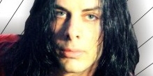 Richie Kotzen verseket olvas fel a csajoknak