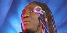 Richard Bona (FRA- CAM)