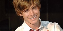 Zac Efron nincs kőből