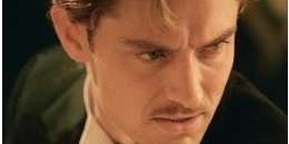 Egyenesen a mobilokra érkezik az új Jude Law-film