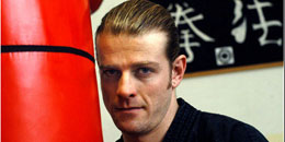 Kamarás hazajön