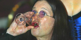 Igyál még egy pohárral, és fogd rá az Ozzy-ra!