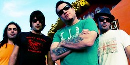 Elmarad a Smash Mouth Szigetes bulija