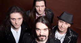 Rubicon: Mindenen át - májusban lemez a Hammerworld mellékleteként