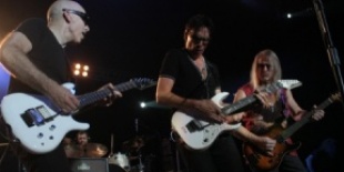 G3 - Joe Satriani, Steve Vai, Steve Morse