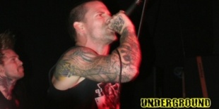 Bleeding Through: feloszlik a banda