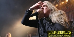 Saxon: bakelites újrakiadás