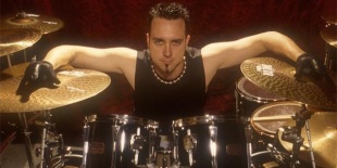 Jon Dette jön az Anthrax-szel