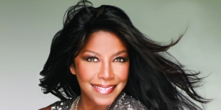 Natalie Cole a Művészetek Palotájában mutatja be legújabb lemezét