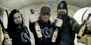 Tankcsapda - Rock ´n´ Roll gyűjtemény cd-n, dobozban és palackozva