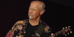 Martin Barre a Jethro Tull gitárosa a PeCsában