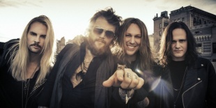 We Are Harlot új album