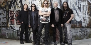 Újra jön a Dream Theater