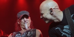 Accept, Red´s Cool, The New Roses