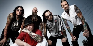 Five Finger Death Punch: levonultak a színpadról
