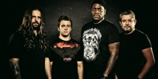 Sepultura, Cadaveres, Magor a Barba Negra Track-ben