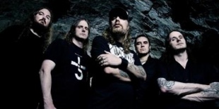 At The Gates: itt egy új klip