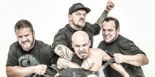 Ezerrel hasít a ROAD: Platinalemez és ismét Sold-out buli