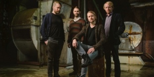 Árstíðir (IS); Naked Woods