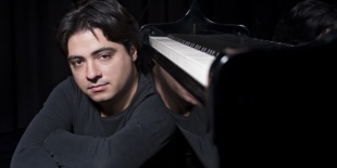 Zongorista-generációk - Zongorasorozat a Fonó Steinway Essex új zongoráján