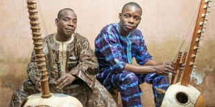 Toumani & Sidiki Diabaté koncert - IDŐPONTVÁLTOZÁS