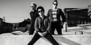 11 év után itt a Green Day, a Rancid-del együtt