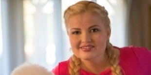 Karácsonyi ruhavásárlás: 5 tanács női ruhákról, férfiaknak