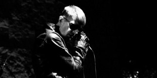 Sötét és eleven – újra Budapesten a Cold Cave
