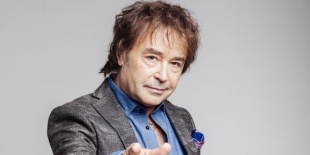 Folytatódik az Azok a régi csibészek - vendég: Szikora Róbert