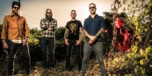 Mastodon a Barba Negra Trackben