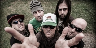 Ugly Kid Joe a Barba Negra Trackben!