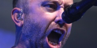 RISE AGAINST