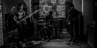 Lucy Dreamin’: bemutatkozik a két basszusgitáros, ´eastern desert psychedelia´ zenekar