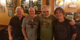 Iron Maiden: ismét összeállt fotózásra majdnem a teljes első felállás