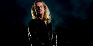 K.K. Downing visszatért a színpadra
