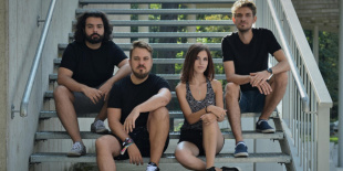 Emma Undressed: Engedd El klippremier