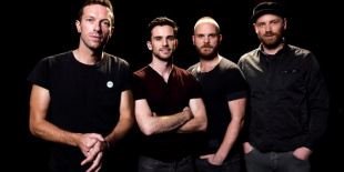 16 új track, 53 percnyi tömény érzelem: megjelent a Coldplay új albuma