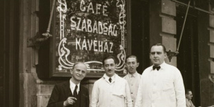 Ingyenes Mikulás program Ady Endre kedvenc kávézójában