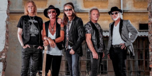 Tovább gyűrűzik az Aerosmith dobos botrány