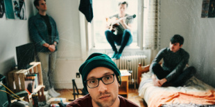 Poszt-punk esőtánc a változásért - itt a Quiet Kid & The Speakers új klipje