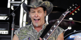 Ted Nugent: még Jimmy Hendrix-t, Keith Moon-t, Bon Scott-ot is visszautasítottam