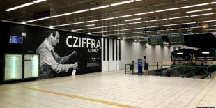 Falfestményen Cziffra György zongoraművész
