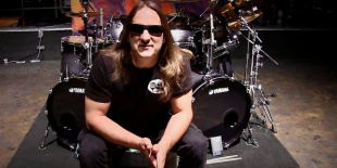 Így játszottak együtt az Exodus, Machine Head, Hirax tagok a Tom Hunting segélykoncerten