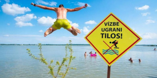 Strandot épített az EFOTT a Velencei-tóhoz