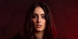 Nicoletta Rosellini - Turn Loose The Mermaids dallal tiszteleg a Nightwish előtt