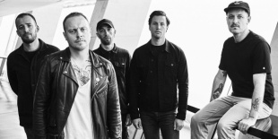 Itt a legújabb Architects album, a ´The Classic Symptoms Of A Broken Spirit´