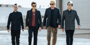 The Offspring: kigyulladt a kisbuszuk