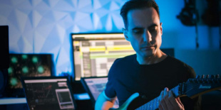 Megjelent a Farzad Golpayegani kilencedik albuma, a Nine